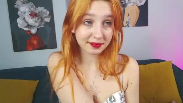 Image 8 of elly_leen_ Stream on Chaturbate on 18 months ago