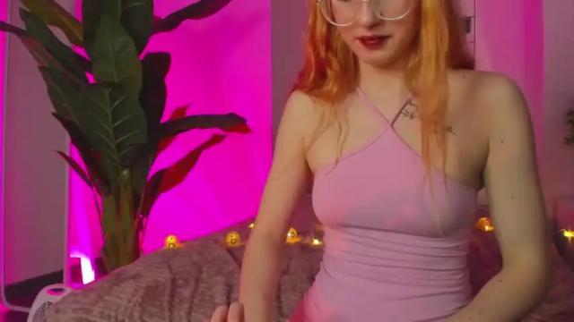 Image 6 of elly_leen_ Stream on Chaturbate on 18 months ago