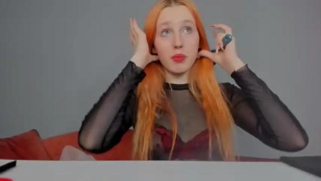 Image 7 of elly_leen_ Stream on Chaturbate on 18 months ago