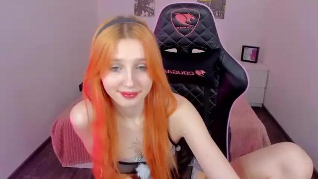 Image 12 of elly_leen_ Stream on Chaturbate on 18 months ago