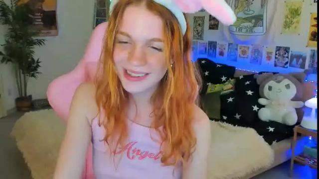 Image 10 of elly_milas Stream on Chaturbate on 4 months ago