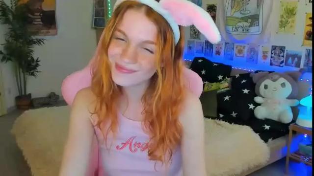 Image 11 of elly_milas Stream on Chaturbate on 4 months ago