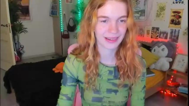 Image 10 of elly_milas Stream on Chaturbate on 1 month ago