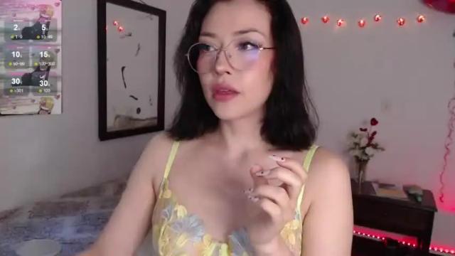 Thumbnail 3, elly_uwuw's Stream at Chaturbate, 20 months ago