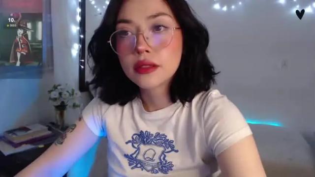 Thumbnail 1, elly_uwuw's Stream at Chaturbate, 19 months ago