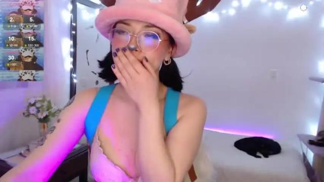 Image 7 of elly_uwuw Stream on Chaturbate on 19 months ago