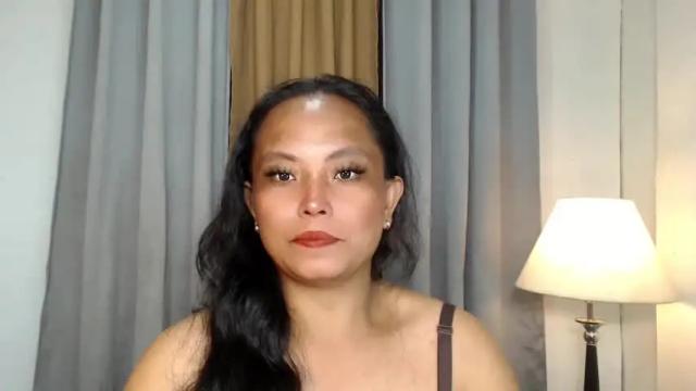Image 3 of elma_lyn Stream on Chaturbate on 20 months ago