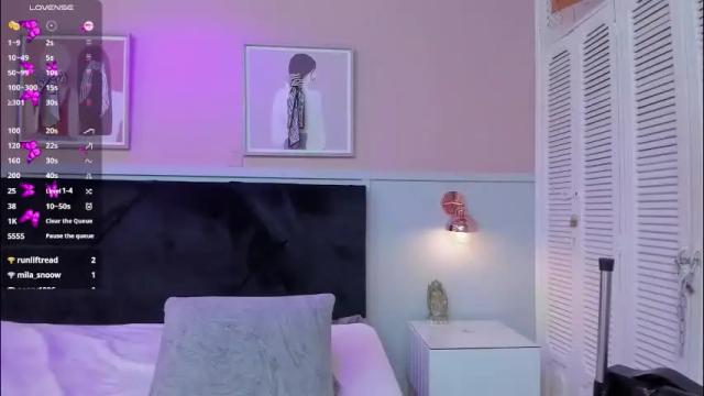 Image 12 of elodie_walker Stream on Chaturbate on 1 month ago