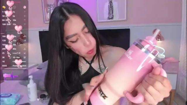 Image 8 of elodie_walker Stream on Chaturbate on 1 month ago