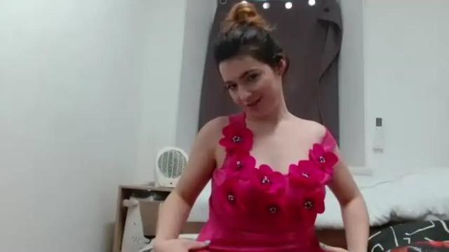 Image 8 of elodiecoquine1 Stream on Chaturbate on 2 months ago
