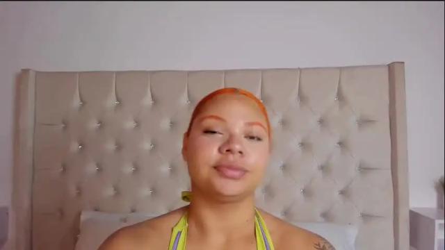 Image 4 of eloisa_cleavage_ Stream on Chaturbate on 1 month ago