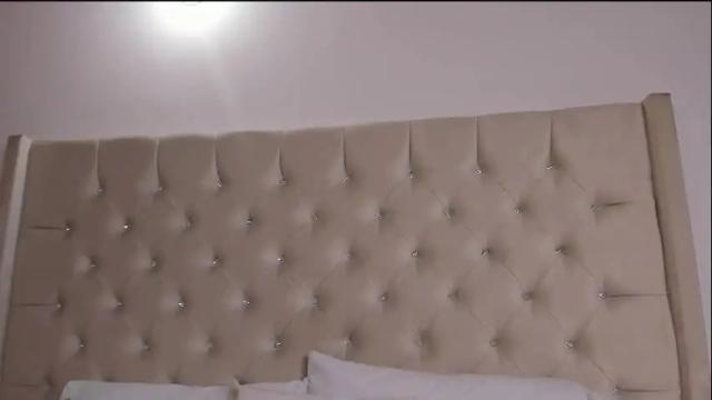 Image 3 of eloisa_cleavage_ Stream on Chaturbate on 1 month ago