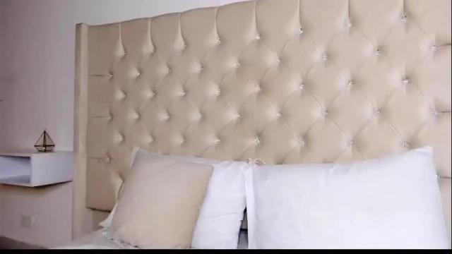 Image 3 of eloisa_cleavage_ Stream on Chaturbate on 24 days ago