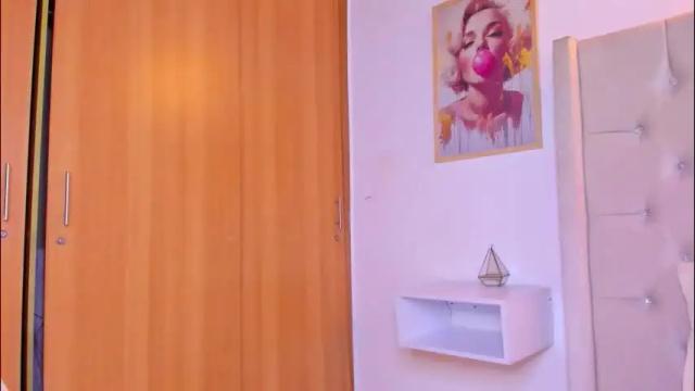 Image 10 of eloisa_cleavage_ Stream on Chaturbate on 1 month ago