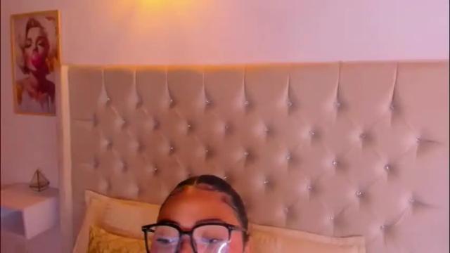 Image 11 of eloisa_cleavage_ Stream on Chaturbate on 25 days ago