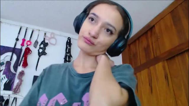 Image 12 of eloise_brown_ Stream on Chaturbate on 1 month ago