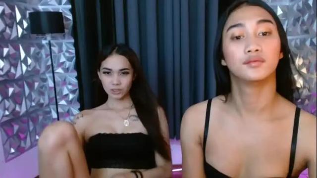 Image 10 of eloisemoree Stream on Chaturbate on 3 months ago