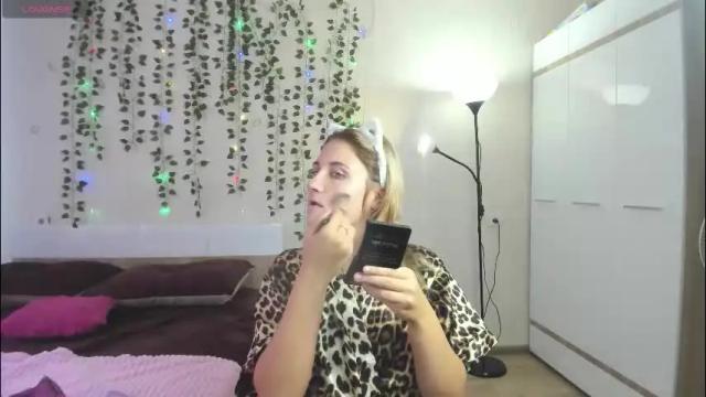 Image 11 of elsa_hot_here Stream on Chaturbate on 4 months ago