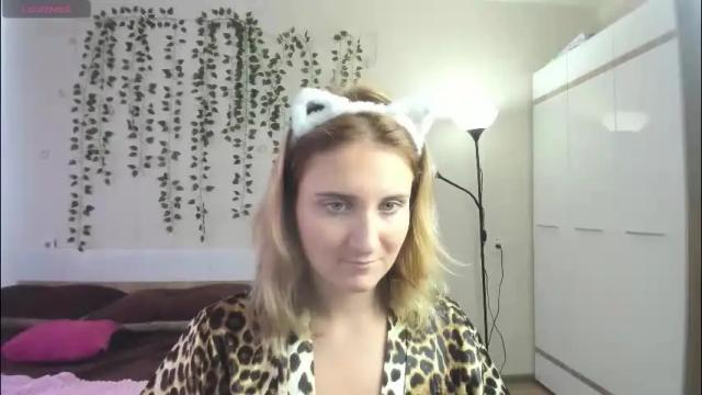 Image 12 of elsa_hot_here Stream on Chaturbate on 4 months ago