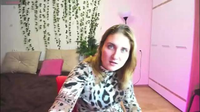 Image 10 of elsa_hot_here Stream on Chaturbate on 1 month ago