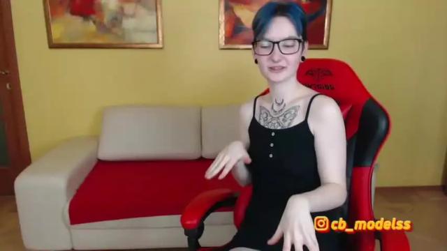 Image 7 of elsa_lou Stream on Chaturbate on 19 months ago