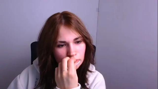 Image 10 of elsa_mur Stream on Chaturbate on 15 months ago