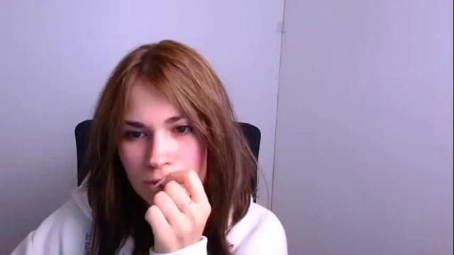 Image 12 of elsa_mur Stream on Chaturbate on 15 months ago