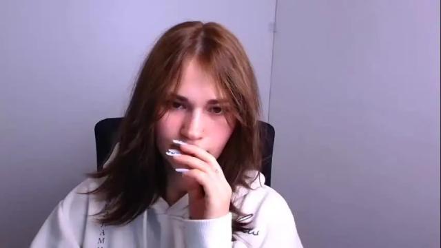 Image 7 of elsa_mur Stream on Chaturbate on 15 months ago