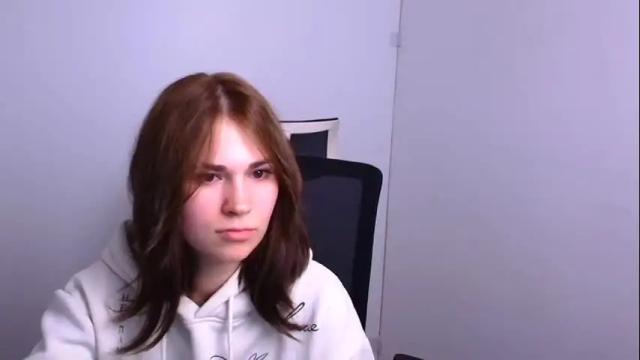Image 8 of elsa_mur Stream on Chaturbate on 15 months ago
