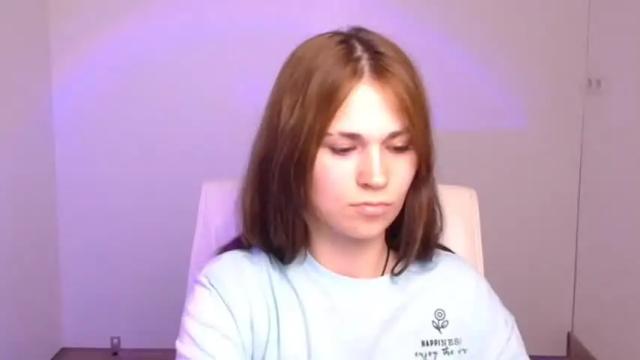 Image 10 of elsa_mur Stream on Chaturbate on 13 months ago