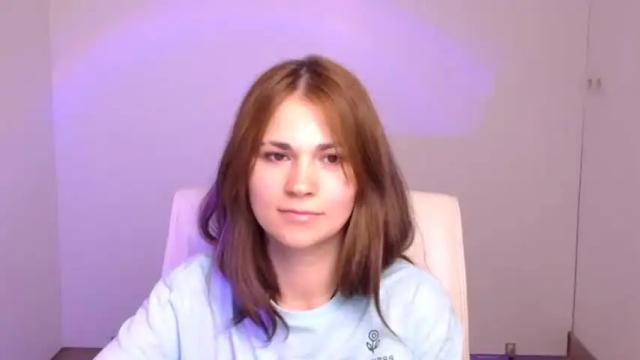 Image 2 of elsa_mur Stream on Chaturbate on 13 months ago