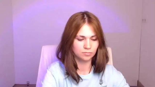 Image 3 of elsa_mur Stream on Chaturbate on 13 months ago