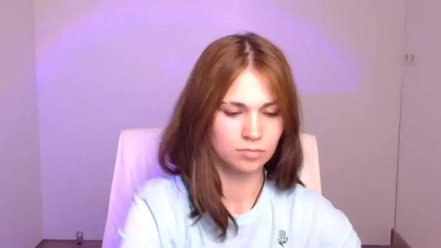 Image 4 of elsa_mur Stream on Chaturbate on 13 months ago