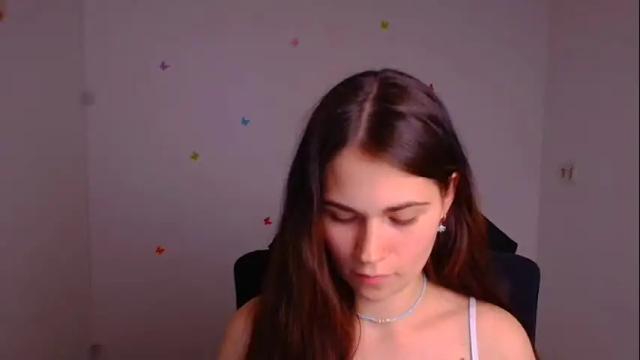 Image 3 of elsa_mur Stream on Chaturbate on 1 month ago