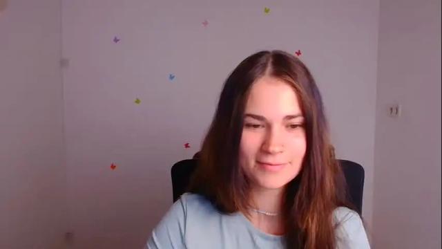 Image 2 of elsa_mur Stream on Chaturbate on 1 month ago