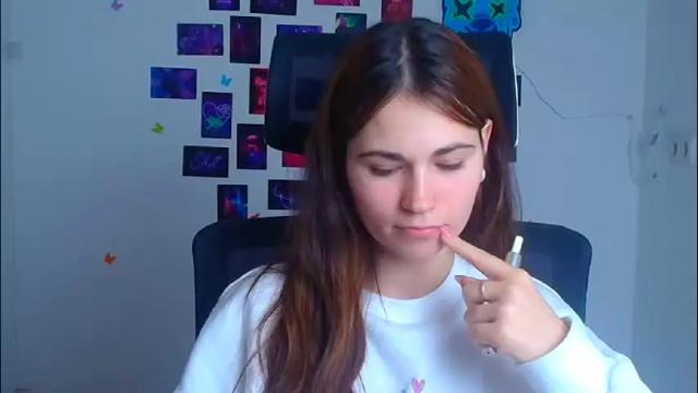 Image 10 of elsa_mur Stream on Chaturbate on 1 month ago