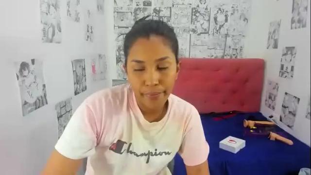 Image 11 of elsa_parisii Stream on Chaturbate on 20 days ago