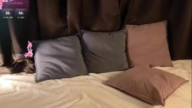 Image 12 of elsacarterr Stream on Chaturbate on 1 month ago