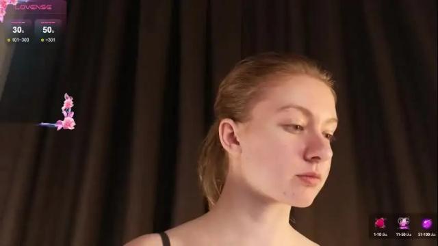 Image 11 of elsacarterr Stream on Chaturbate on 1 month ago
