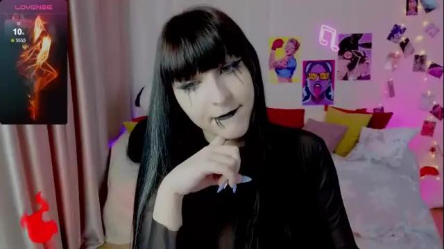 Image 3 of elsaneal Stream on Chaturbate on 2 days ago