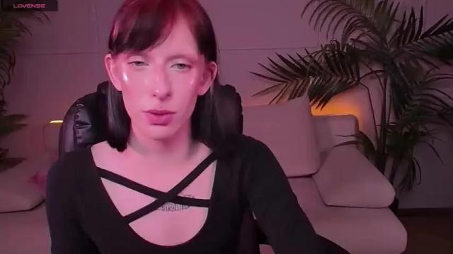Image 6 of elsie_davis Stream on Chaturbate on 19 months ago