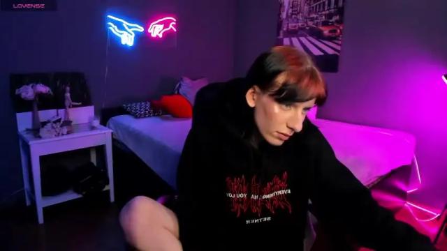 Image 8 of elsie_davis Stream on Chaturbate on 18 months ago