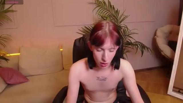 Image 8 of elsie_davis Stream on Chaturbate on 18 months ago