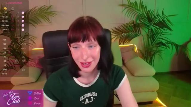 Image 7 of elsie_davis Stream on Chaturbate on 16 months ago