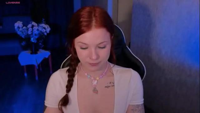 Image 8 of elsie_ginger Stream on Chaturbate on 5 months ago