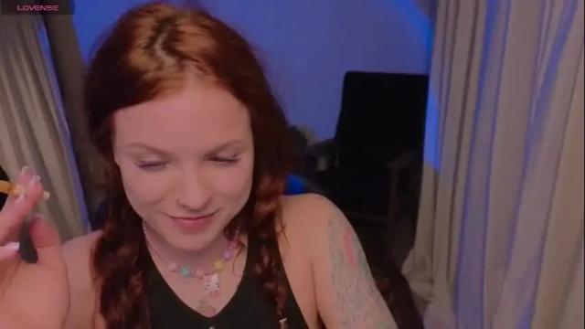 Image 12 of elsie_ginger Stream on Chaturbate on 4 months ago