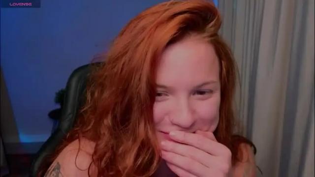 Image 8 of elsie_ginger Stream on Chaturbate on 1 month ago