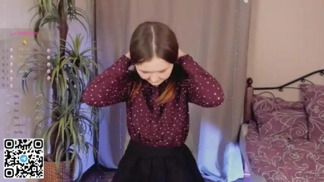 Image 3 of elsiecaitlin Stream on Chaturbate on 18 months ago