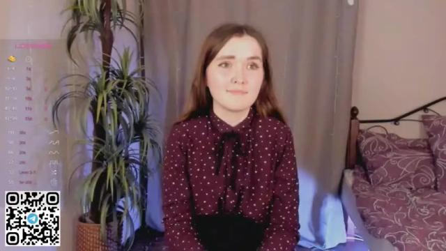 Image 6 of elsiecaitlin Stream on Chaturbate on 18 months ago