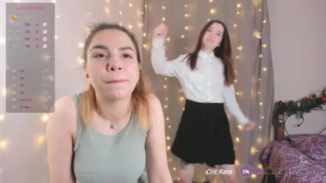 Image 11 of elsiecaitlin Stream on Chaturbate on 17 months ago